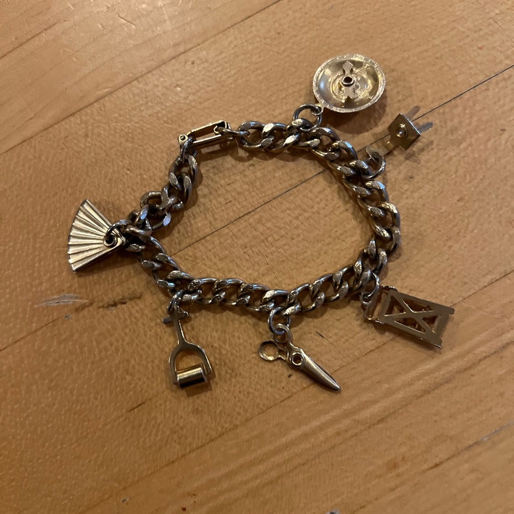 Vintage Coro Silver Tone Charm Bracelet 6 Charms Ladder Diary Scissors Compass